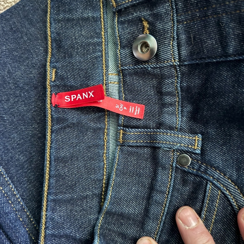 SPANX High-Rise Wide-Leg Jeans in Dark Indigo - Picture 6 of 7